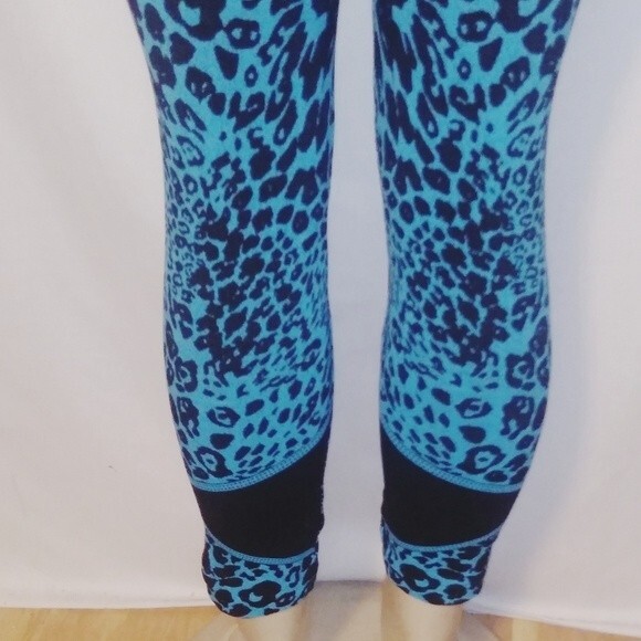 Blue/Black Exercise Suit - Picture 9 of 11